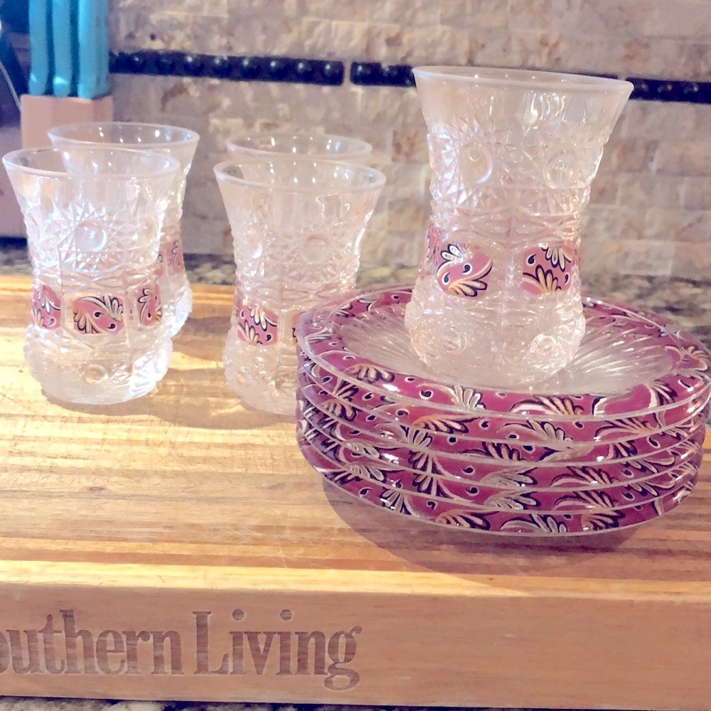 Tea set w/plates